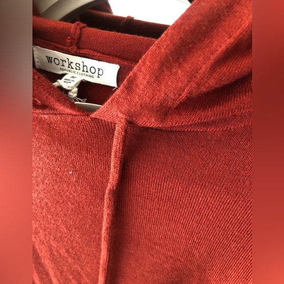 Orange pull over - Picture 3 of 11